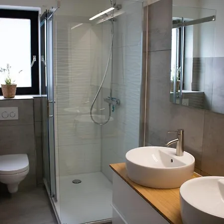 Gartenstrasse 17 فندق