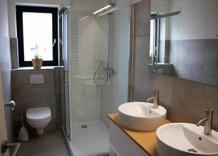 Gartenstrasse 17 فندق