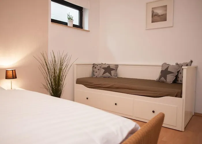 Gartenstrasse 17 فندق *